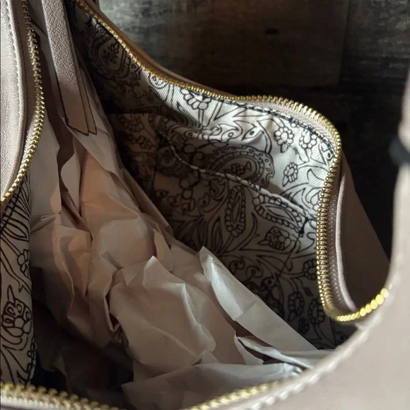 Jessica Simpson Women’s Luna Bag - Picture 9 of 10